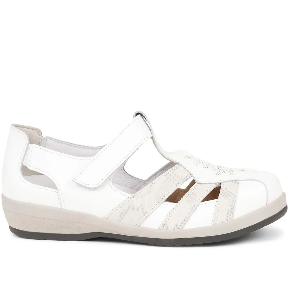 Extra Wide Fit Touch Fasten Sandals - CHRISTABEL / 324 029