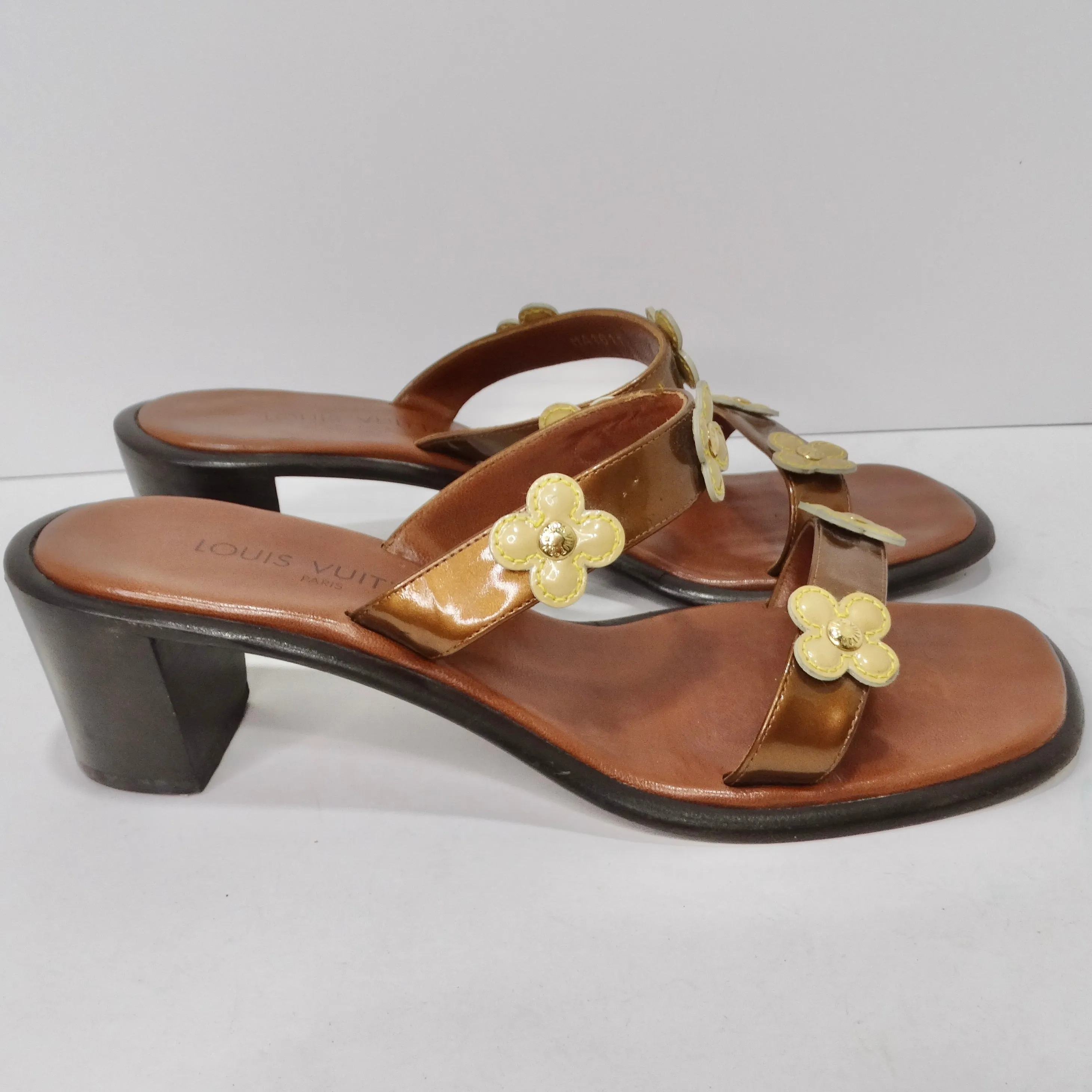 Louis Vuitton Patent Leather Flower Heels