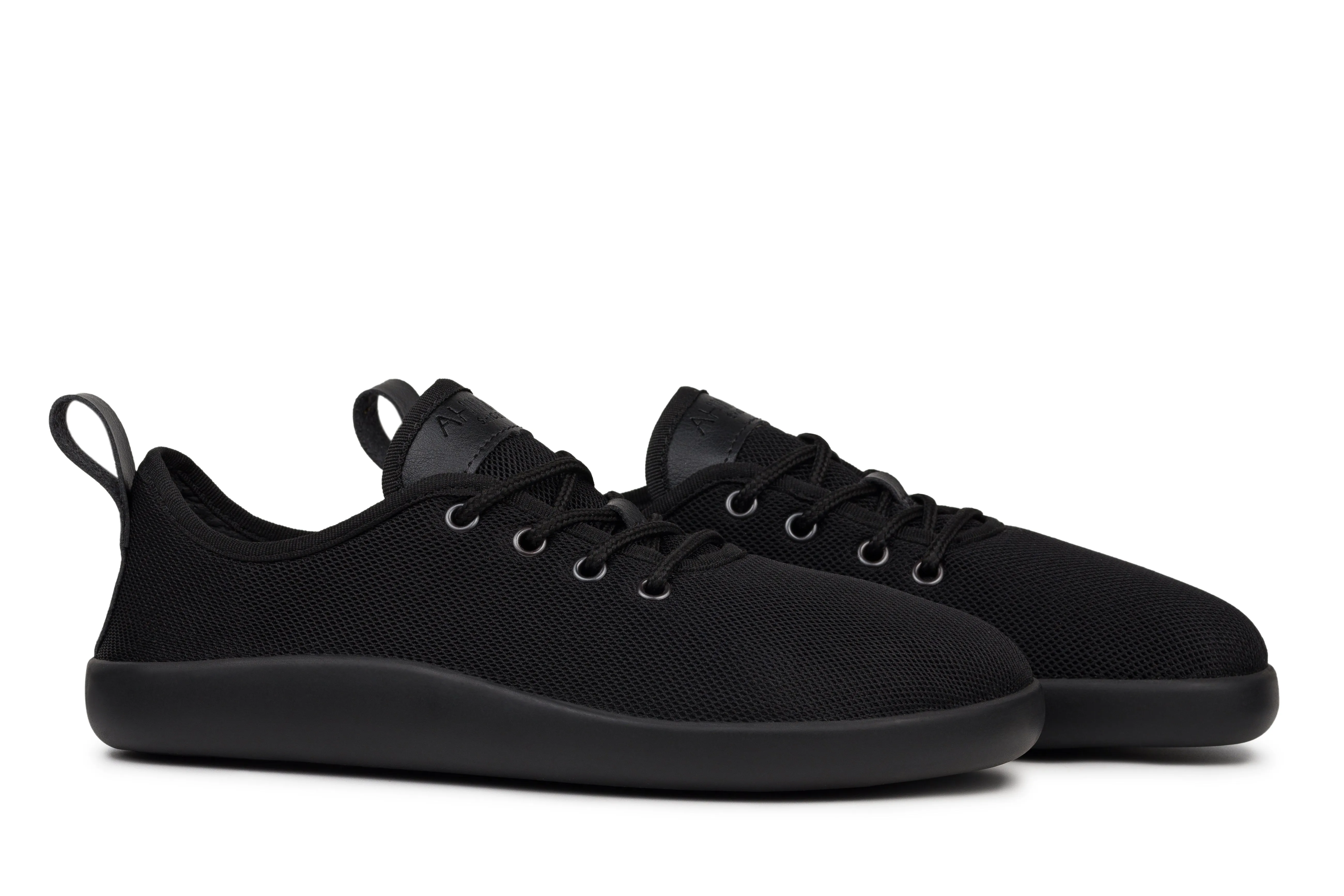 Men's Flow Comfort black sneakers