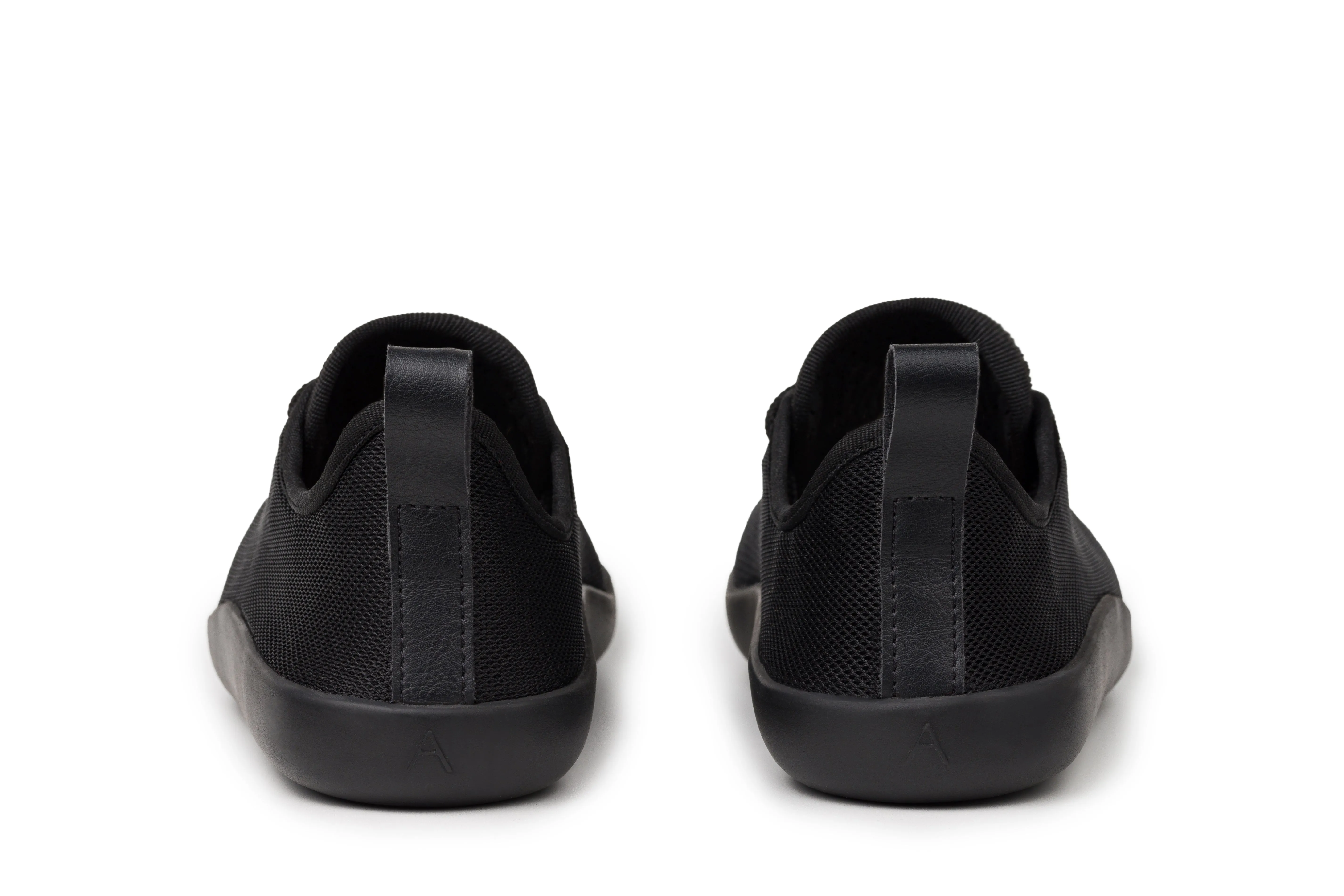 Men's Flow Comfort black sneakers