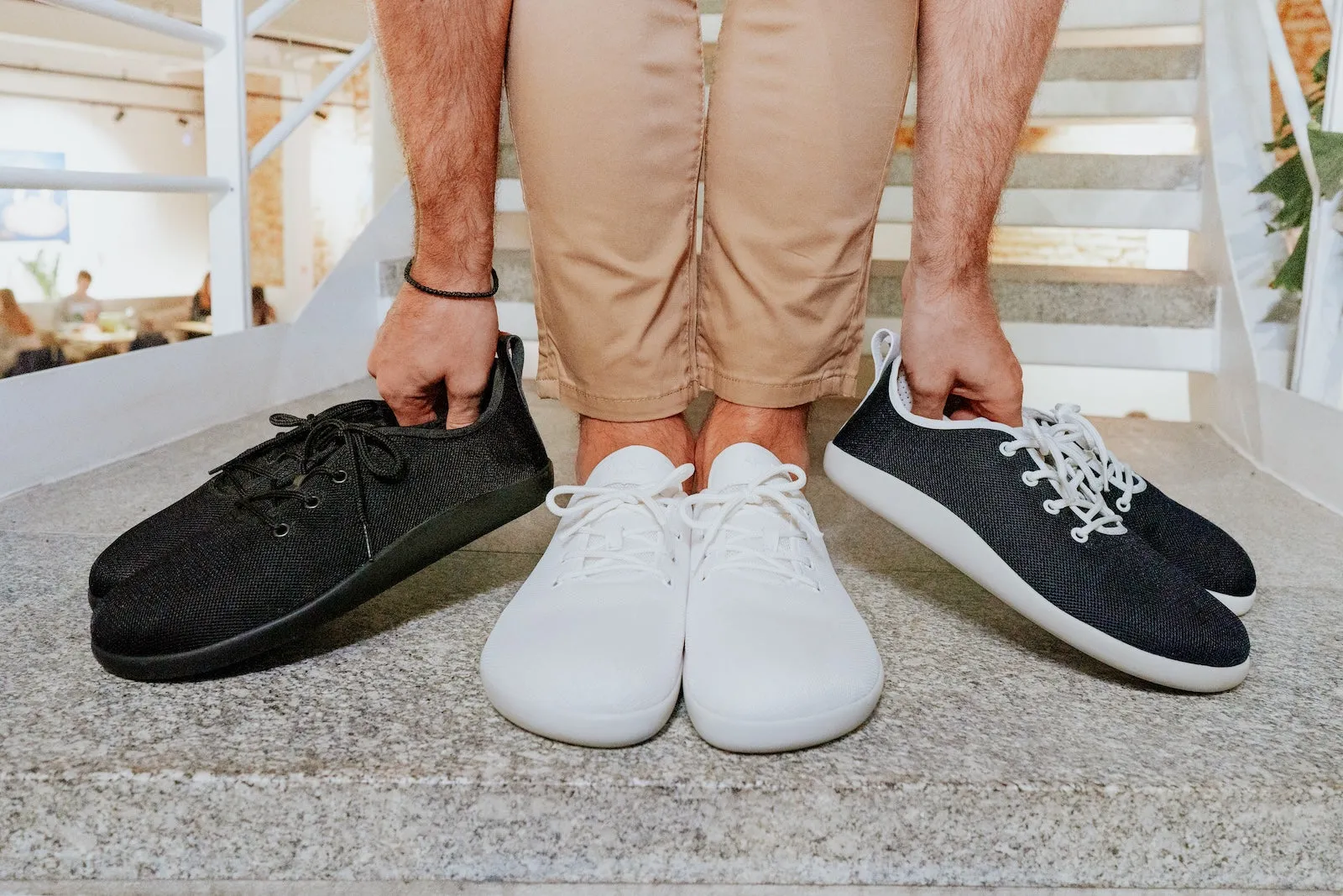 Men's Flow Comfort black sneakers