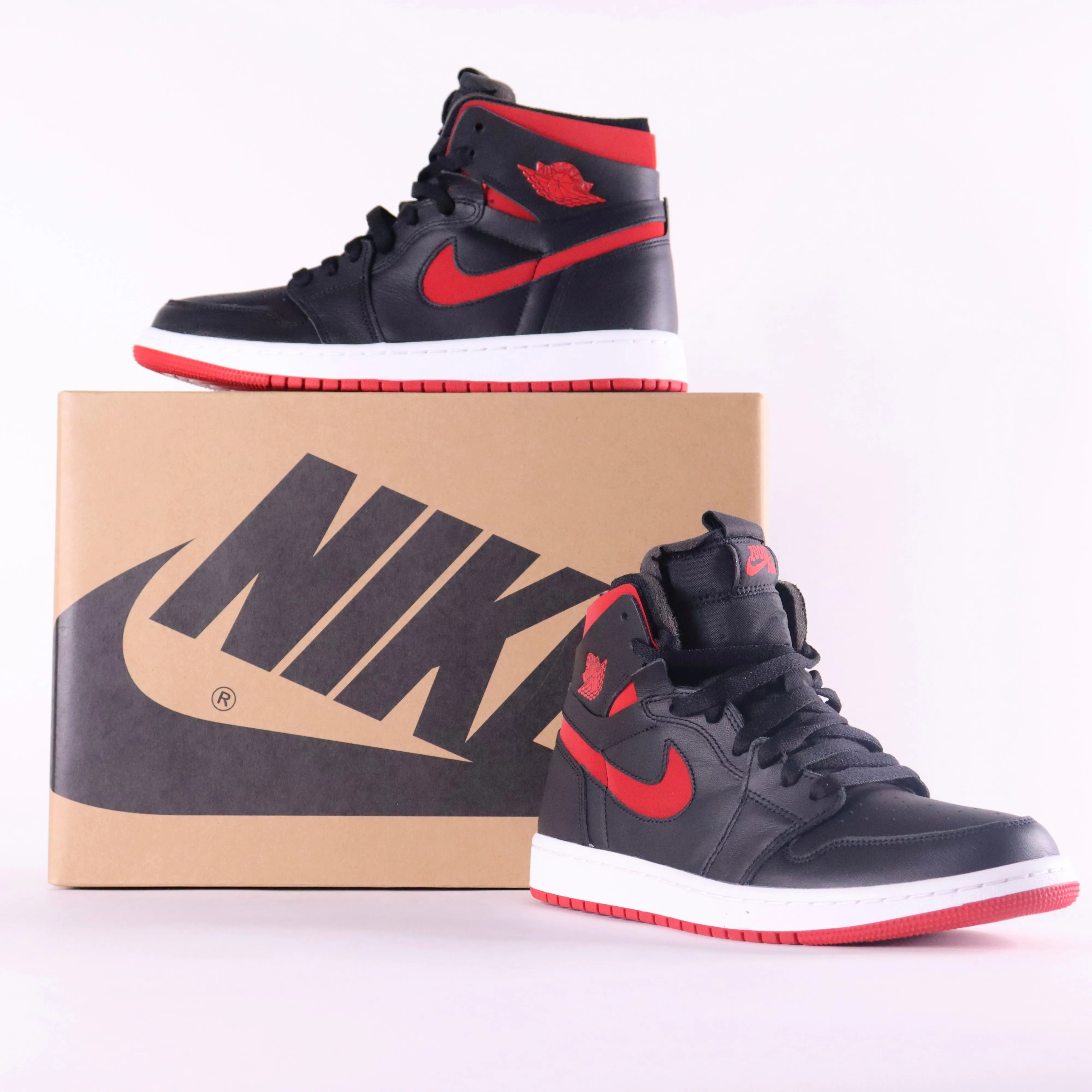 NIKE Air Jordan 1 Zoom Comfort Bred Women's Sneakers