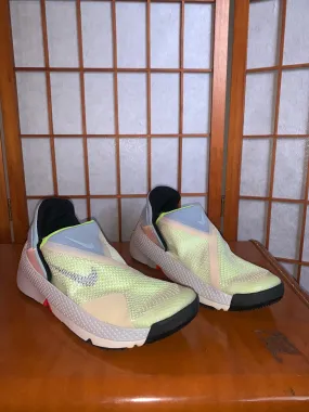 No Hands Nike FlyEase Sneaker 6.5