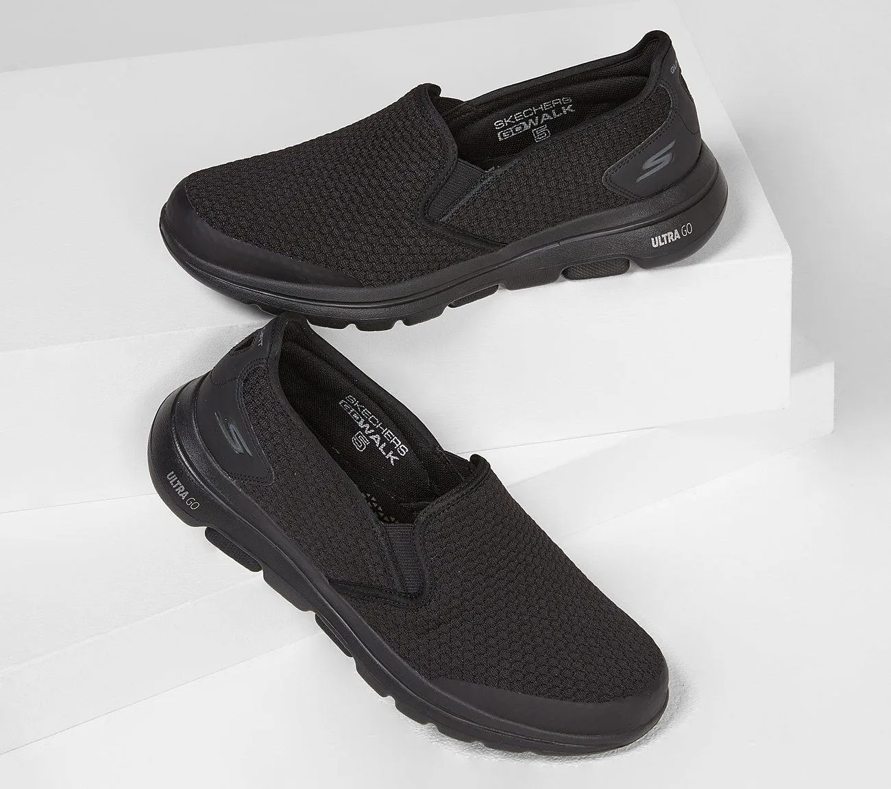 SKECHERS Men's GOwalk 5 Apprize ULTRA GO Max Running/Walking Shoes in Black