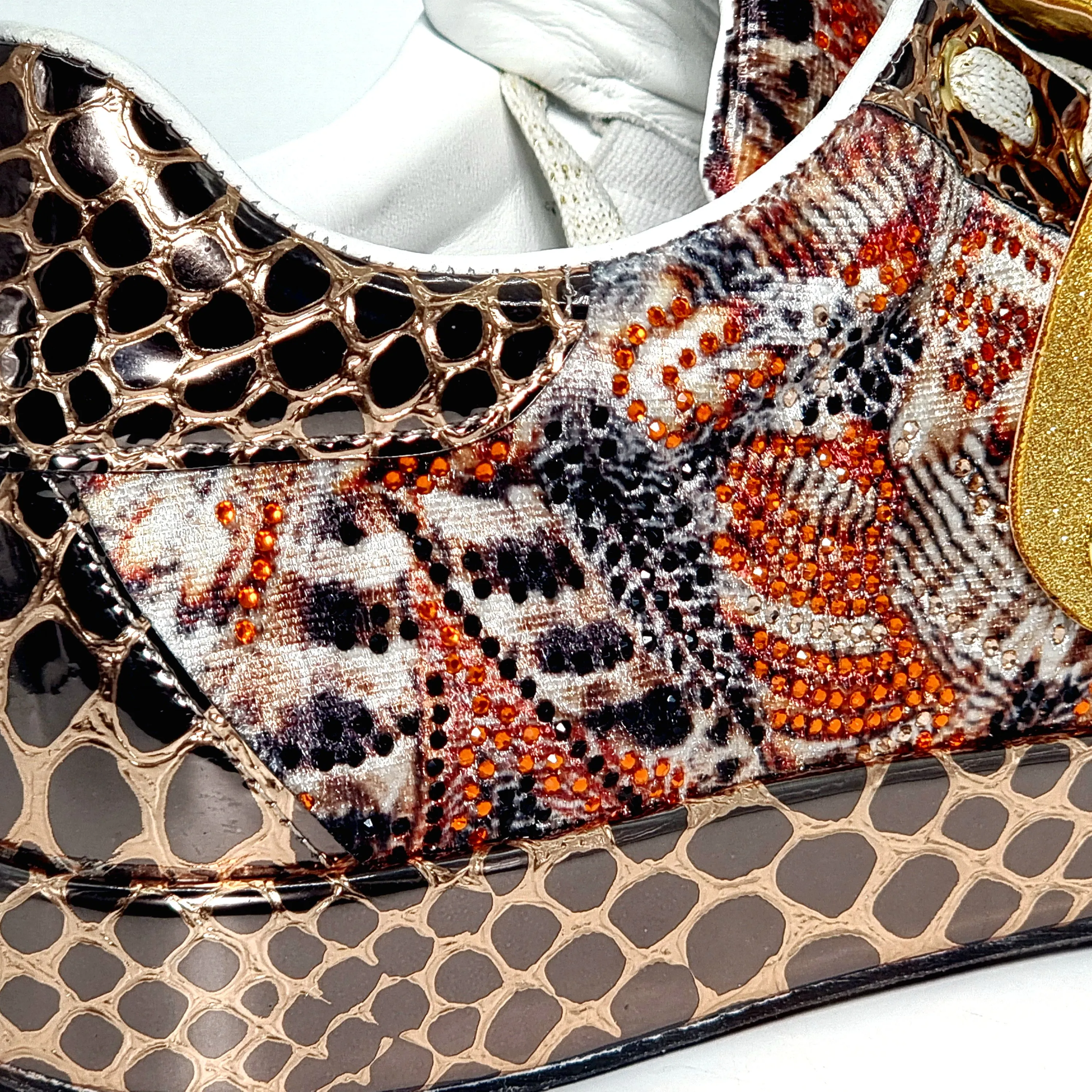 Statement Comfort Sneakers - 5670
